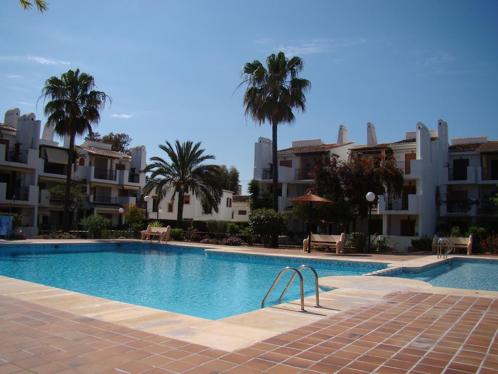 Velas Esparver-serviden